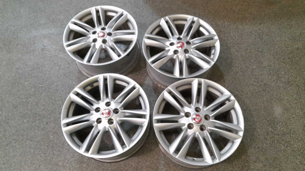Lot 84 - JAGUAR 5 STUD ALLOY WHEELS SET OF 4  7.5J X 17