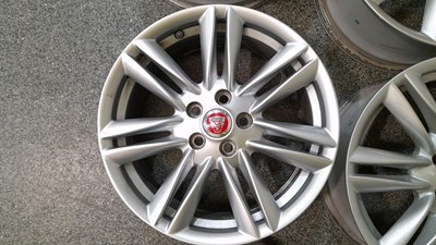 Lot 84 - JAGUAR 5 STUD ALLOY WHEELS SET OF 4  7.5J X 17