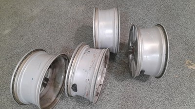 Lot 84 - JAGUAR 5 STUD ALLOY WHEELS SET OF 4  7.5J X 17