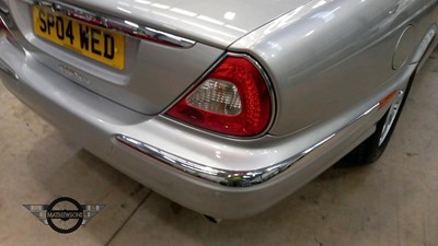 Lot 40 - 2004 JAGUAR XJ6 V6 AUTO