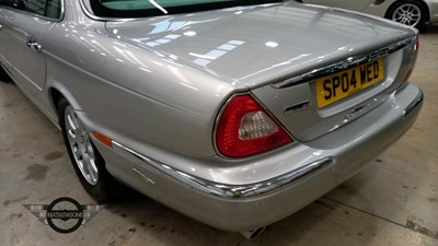 Lot 40 - 2004 JAGUAR XJ6 V6 AUTO