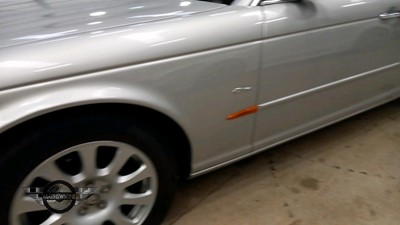 Lot 40 - 2004 JAGUAR XJ6 V6 AUTO