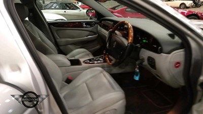 Lot 40 - 2004 JAGUAR XJ6 V6 AUTO