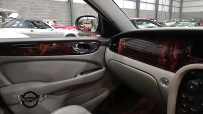 Lot 40 - 2004 JAGUAR XJ6 V6 AUTO
