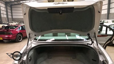 Lot 40 - 2004 JAGUAR XJ6 V6 AUTO