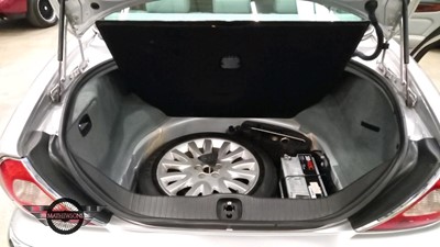 Lot 40 - 2004 JAGUAR XJ6 V6 AUTO