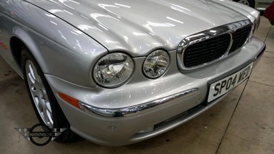 Lot 40 - 2004 JAGUAR XJ6 V6 AUTO