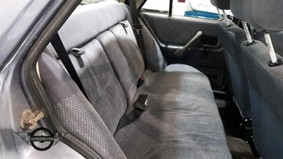Lot 212 - 1990 FORD ORION GL 5SPD