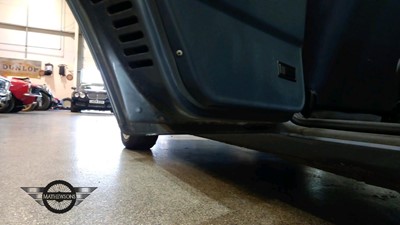 Lot 212 - 1990 FORD ORION GL 5SPD