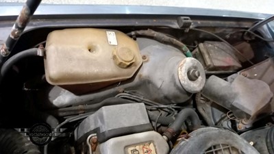 Lot 212 - 1990 FORD ORION GL 5SPD