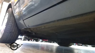 Lot 212 - 1990 FORD ORION GL 5SPD