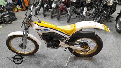 Lot 394 - 1985 HONDA TLM200R
