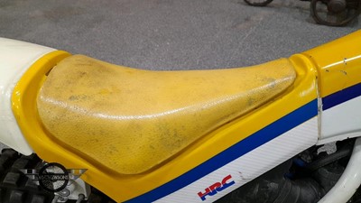 Lot 394 - 1985 HONDA TLM200R