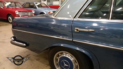 Lot 192 - 1972 MERCEDES 280 SE