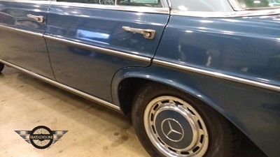Lot 192 - 1972 MERCEDES 280 SE