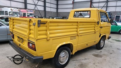 Lot 470 - 1989 VOLKSWAGEN TRANSPORTER 78PS