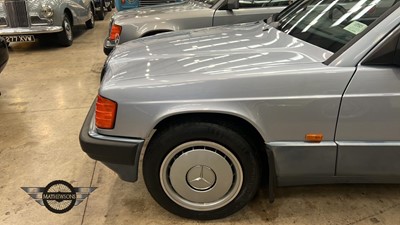 Lot 20 - 1993 MERCEDES 190E AUTO