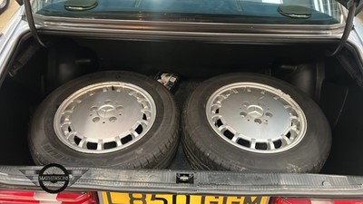 Lot 20 - 1993 MERCEDES 190E AUTO