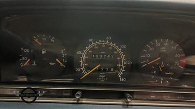 Lot 20 - 1993 MERCEDES 190E AUTO
