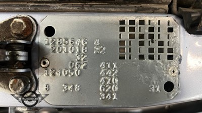 Lot 20 - 1993 MERCEDES 190E AUTO
