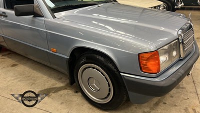 Lot 20 - 1993 MERCEDES 190E AUTO