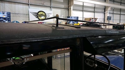 Lot 321 - 1937 AUSTIN TAXI
