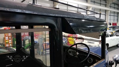 Lot 321 - 1937 AUSTIN TAXI