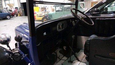 Lot 321 - 1937 AUSTIN TAXI