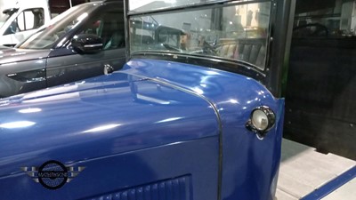 Lot 321 - 1937 AUSTIN TAXI