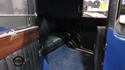 Lot 321 - 1937 AUSTIN TAXI
