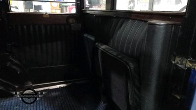Lot 321 - 1937 AUSTIN TAXI