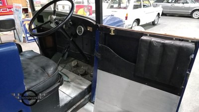 Lot 321 - 1937 AUSTIN TAXI