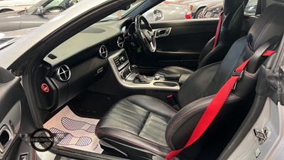 Lot 70 - 2011 MERCEDES-BENZ SLK200 AMG SPORT