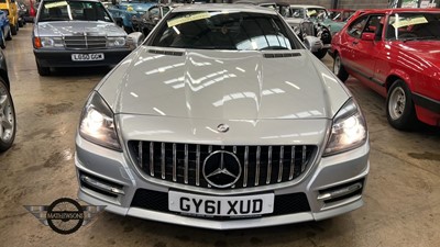 Lot 70 - 2011 MERCEDES-BENZ SLK200 AMG SPORT