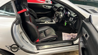 Lot 70 - 2011 MERCEDES-BENZ SLK200 AMG SPORT