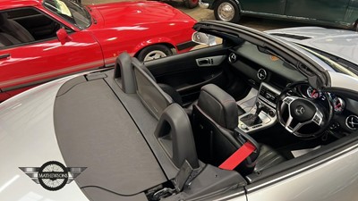 Lot 70 - 2011 MERCEDES-BENZ SLK200 AMG SPORT