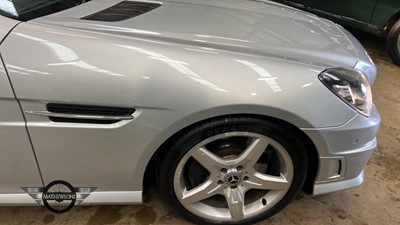 Lot 70 - 2011 MERCEDES-BENZ SLK200 AMG SPORT