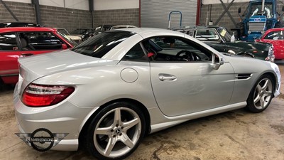 Lot 70 - 2011 MERCEDES-BENZ SLK200 AMG SPORT