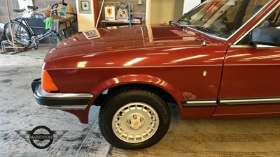 Lot 16 - 1983 FORD GRANADA GHIA AUTO