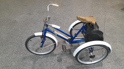 Lot 54 - 3 WHEELER CHILDS TRIKE BLUE & WHITE