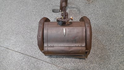 Lot 241 - CHILDS VINTAGE TRICYCLE