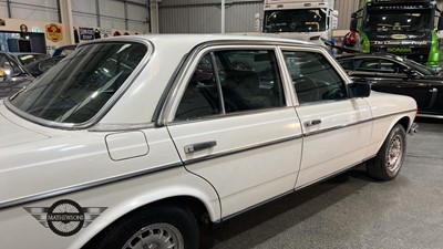Lot 76 - 1985 MERCEDES 280 E