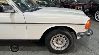 Lot 76 - 1985 MERCEDES 280 E