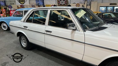 Lot 76 - 1985 MERCEDES 280 E