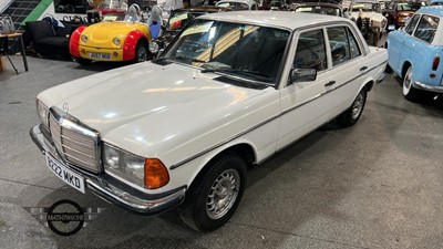 Lot 76 - 1985 MERCEDES 280 E