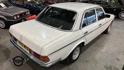 Lot 76 - 1985 MERCEDES 280 E