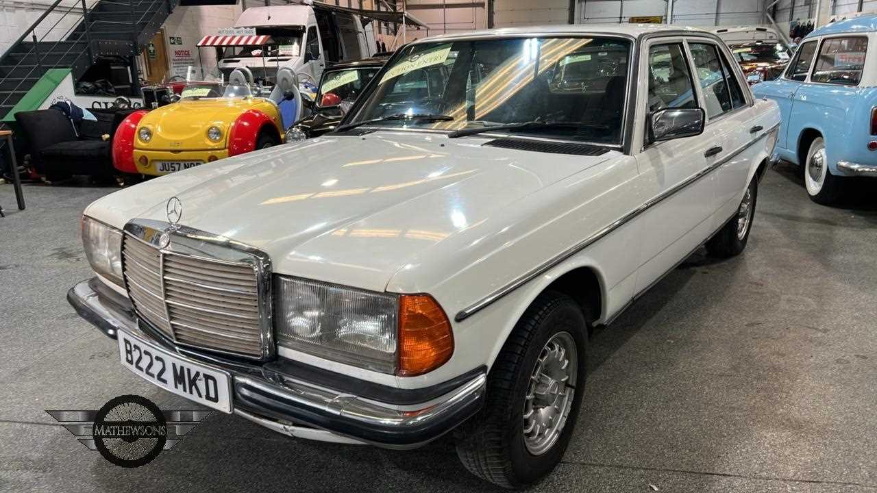 Lot 76 - 1985 MERCEDES 280 E