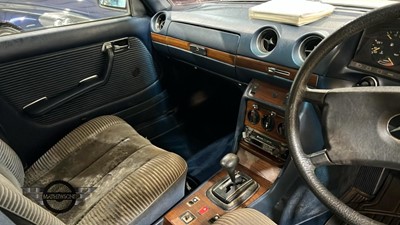 Lot 76 - 1985 MERCEDES 280 E