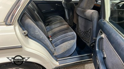 Lot 76 - 1985 MERCEDES 280 E