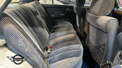 Lot 76 - 1985 MERCEDES 280 E
